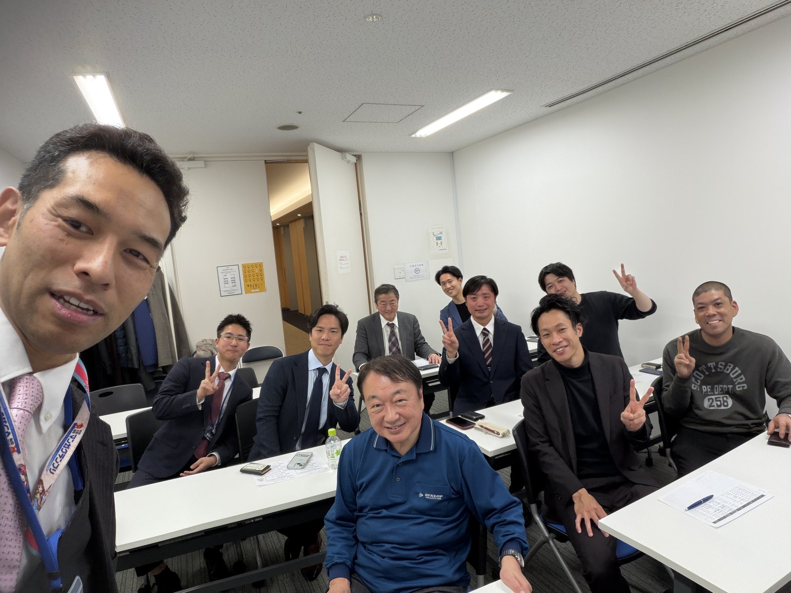 決裁者マッチングサロンの参加者の集合写真