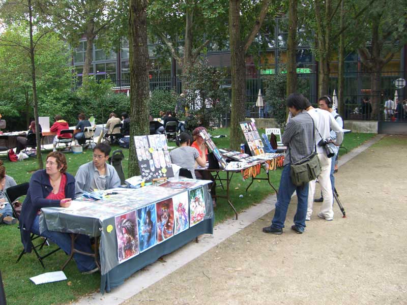 屋外の会場の様子